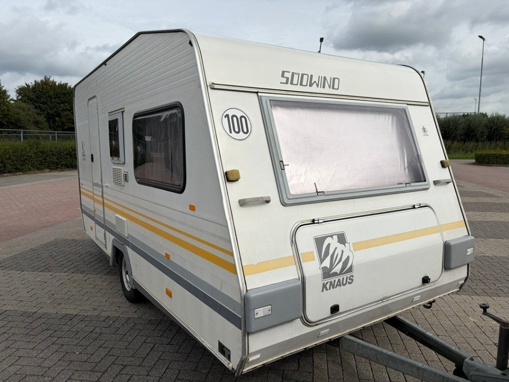 Knaus Sudwind model 420 met voortent en aanbouwluifel, Caravans en Kamperen, Knaus Sudwind 420, Voortentlamp, Bedrijf, Tot en met 3