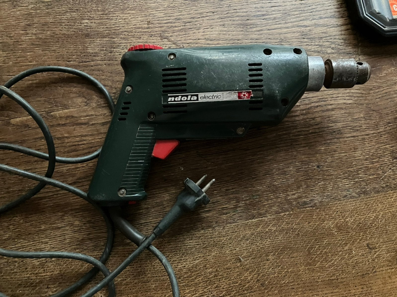 Indola boormachine, Doe-het-zelf en Verbouw, Ophalen, Gebruikt, Minder dan 400 watt, Boormachine