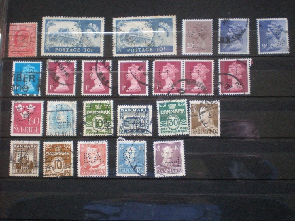 Uk en scandinavië perfins ( X 203), Ophalen of Verzenden