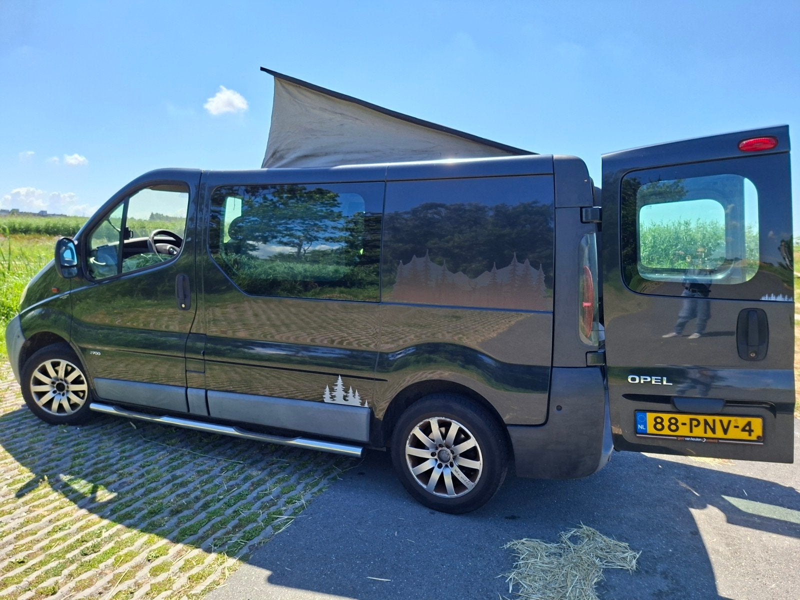 Unieke Opel Vivaro Buscamper | 6 P OP KENTEKEN | Airco + APK, Caravans en Kamperen, Campers, Overige merken, Hefdak, Particulier