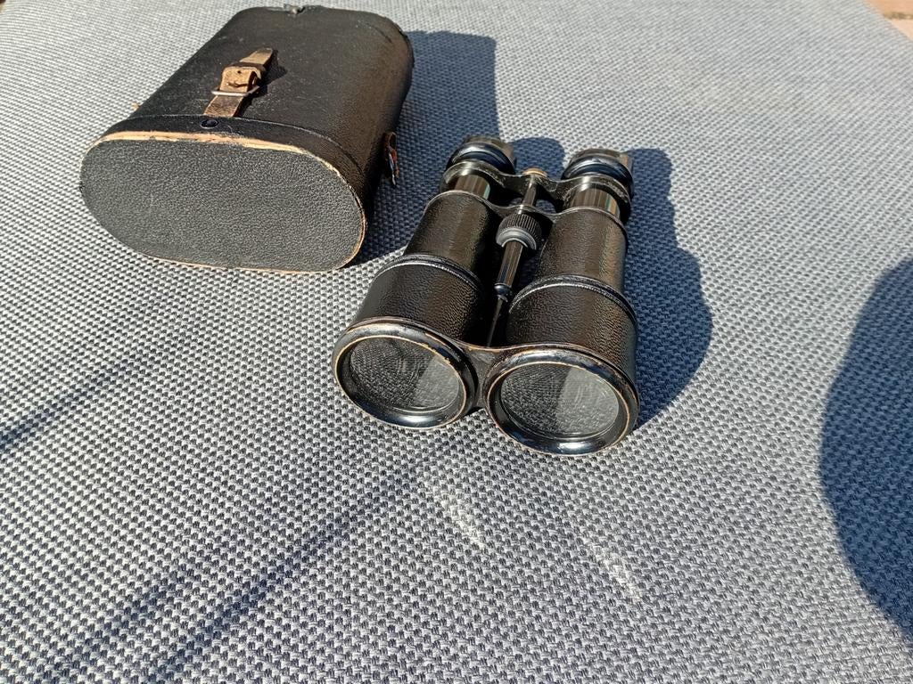 Vintage Militaire Verrekijker WOI - Porro Prisma, Gebruikt, 8 tot 12x, Met hoes of tas, Porro (met knik)
