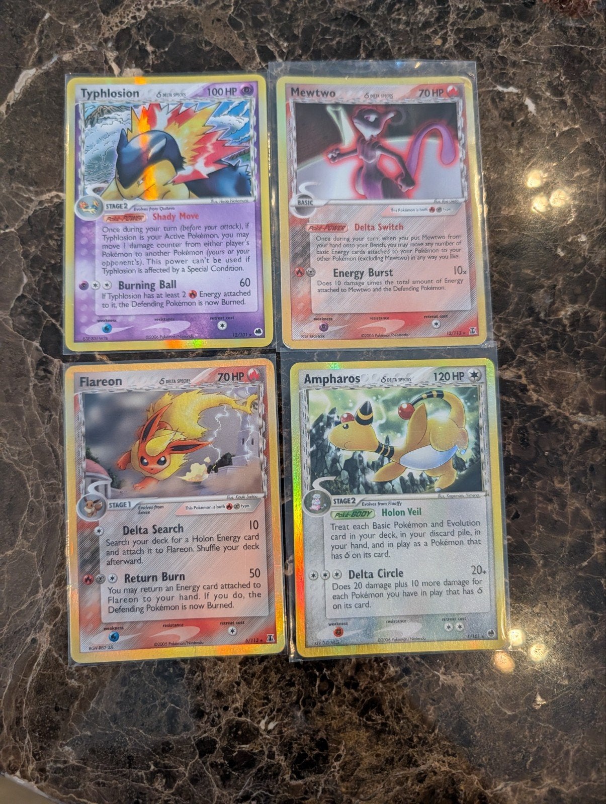 Pokemon ex delta species holo lotje, Hobby en Vrije tijd, Verzamelkaartspellen | Pokémon, Ophalen of Verzenden, Zo goed als nieuw