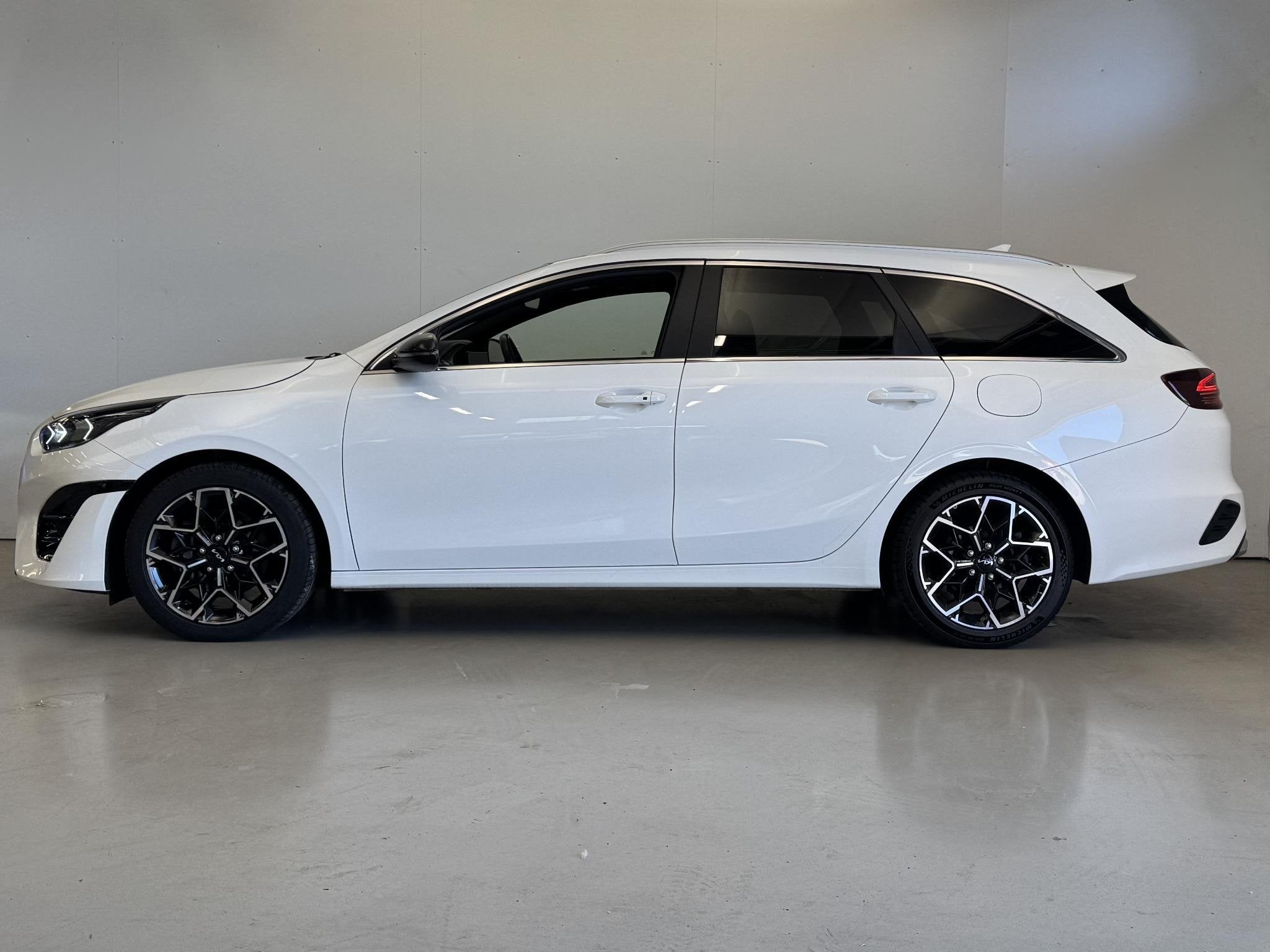 Kia Ceed Sportswagon 1.5 T-GDi GT-Line Automaat | Pano | Nav, Auto's, 12 maanden, Gebruikt, Euro 6, 4 cilinders