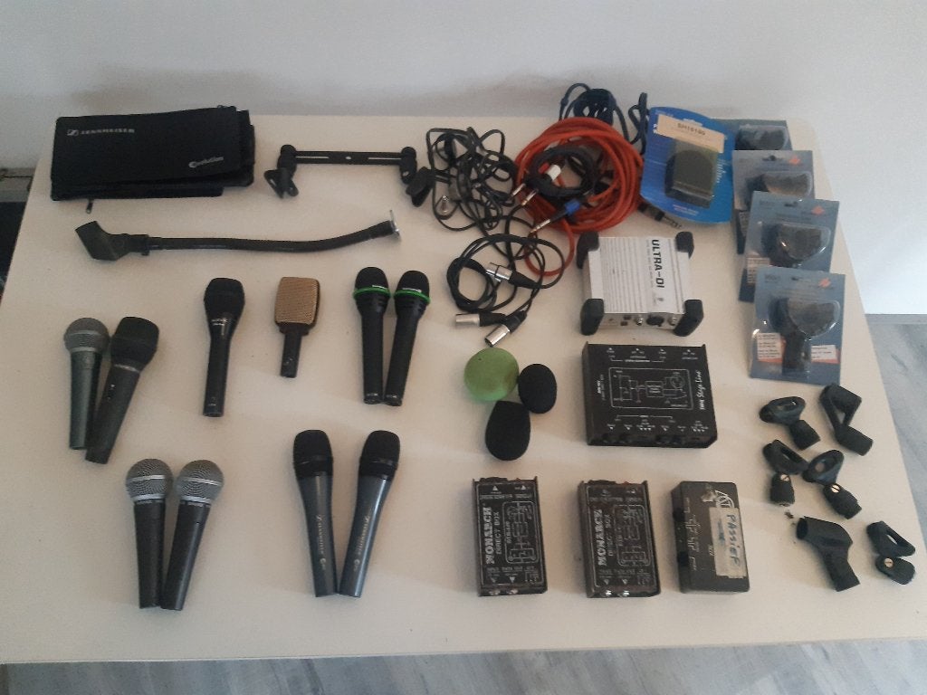 Complete Live-set microfoons / DI in case., Muziek en Instrumenten, Ophalen of Verzenden, Gebruikt, Zangmicrofoon