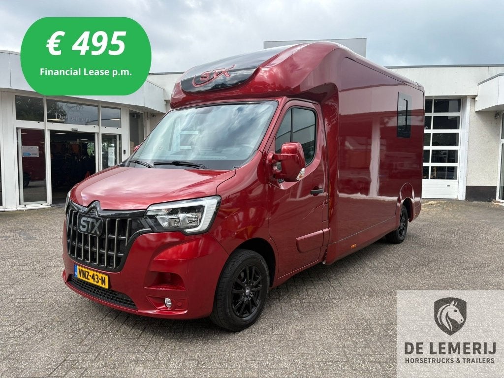 Renault Master STX Hengstenuitvoering Automaat 2022, Ophalen, Gebruikt, Polyester, 2-paards trailer