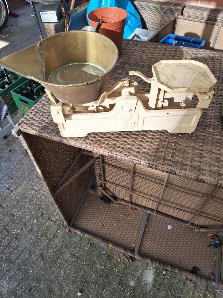 Oude wegschaal, Witgoed en Apparatuur, Weegschalen, Ophalen of Verzenden, 500 gram of grover, Personenweegschaal, Minder dan 10 kg
