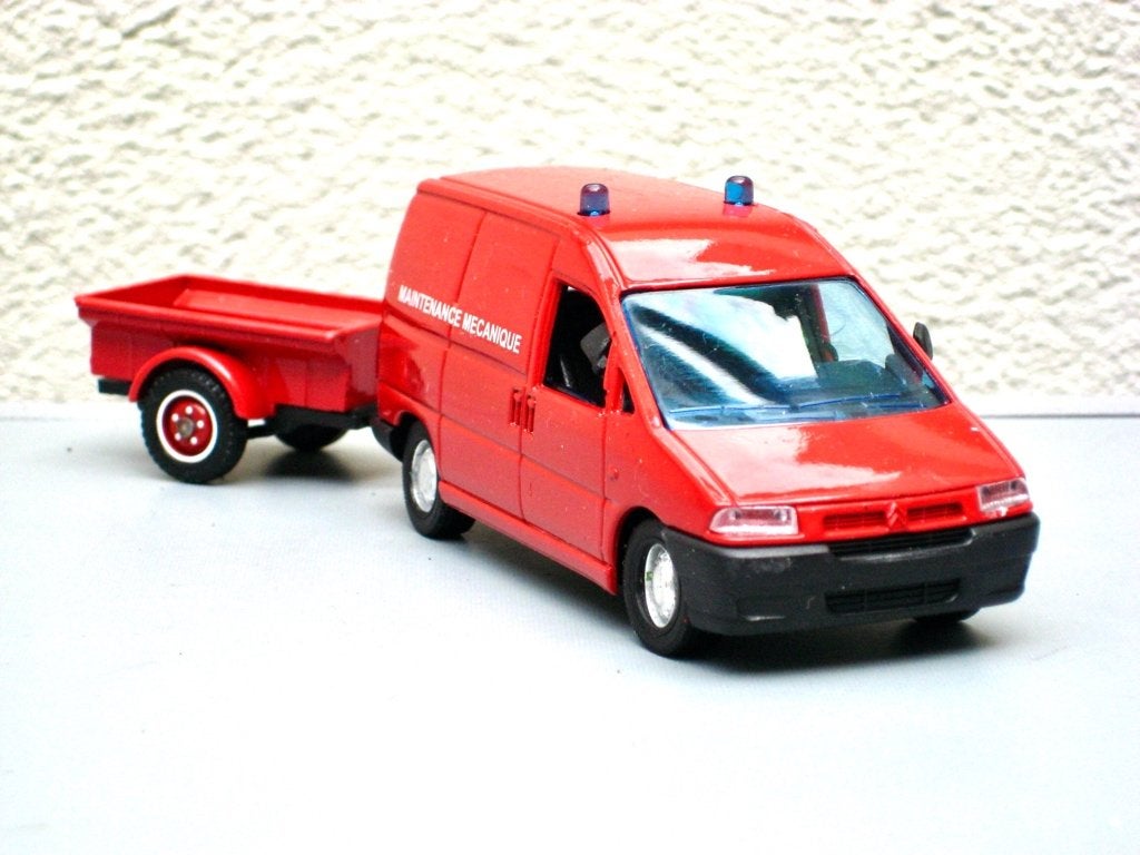 Citroen Jumpy met aanhanger Brandweer Solido 1:43, Hobby en Vrije tijd, Ophalen of Verzenden, Nieuw, Auto, Solido