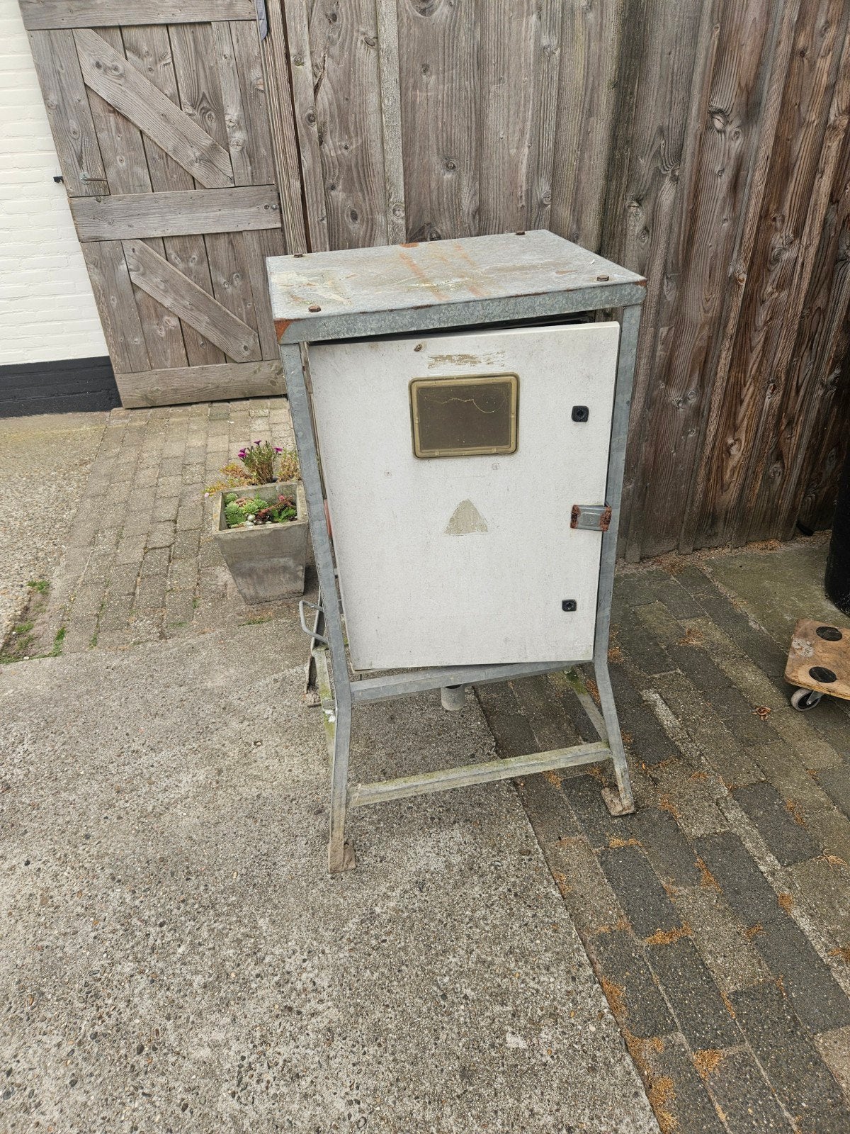 Gebruikte Groepenkast met 230V en 400V. Moet weg, Ophalen, Gebruikt, Overige merken, Groepenkast