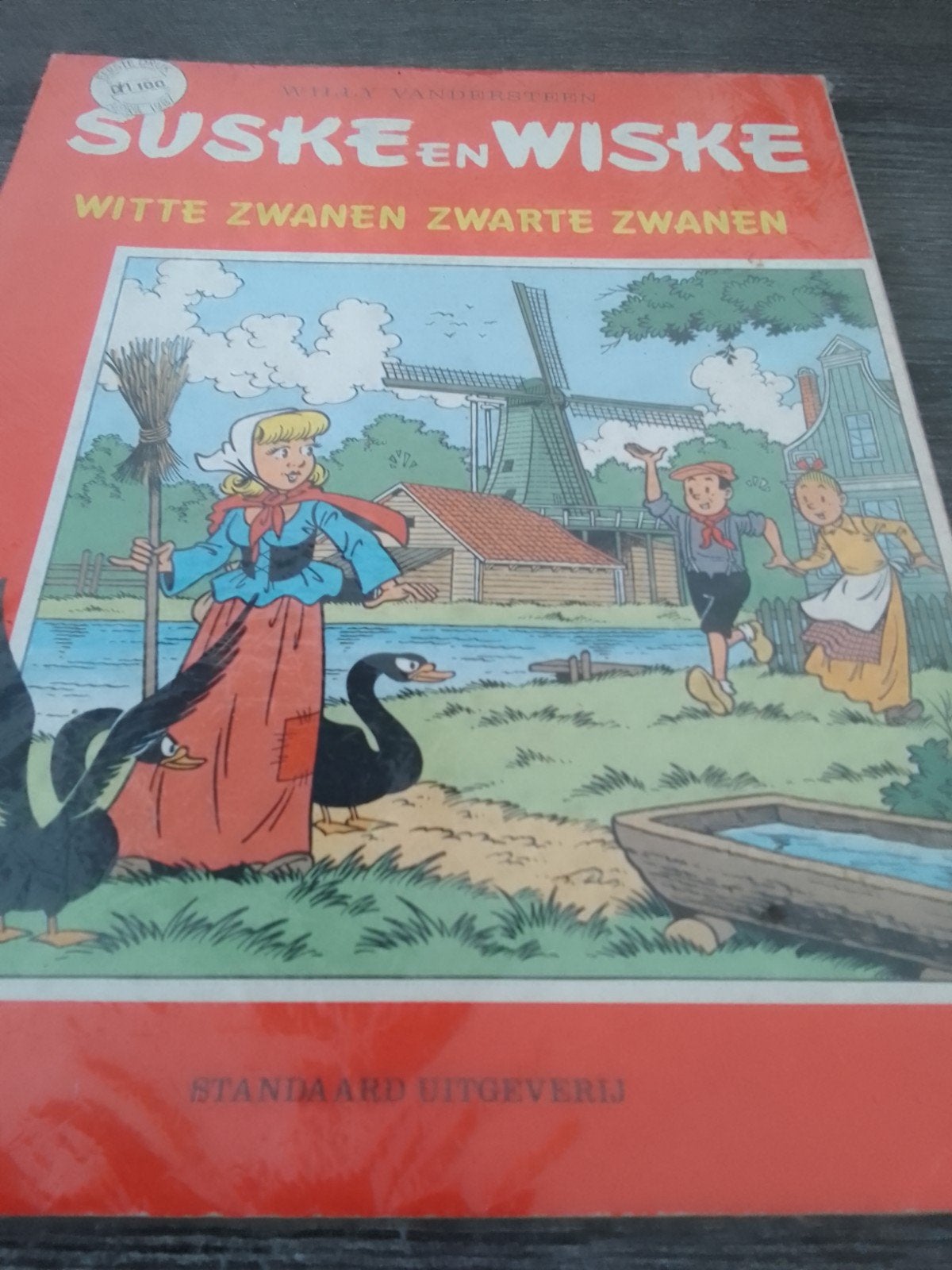 Suske en Wiske: Witte Zwanen Zwarte Zwanen, Eén stripboek, Ophalen, Gelezen, Willy Vandersteen