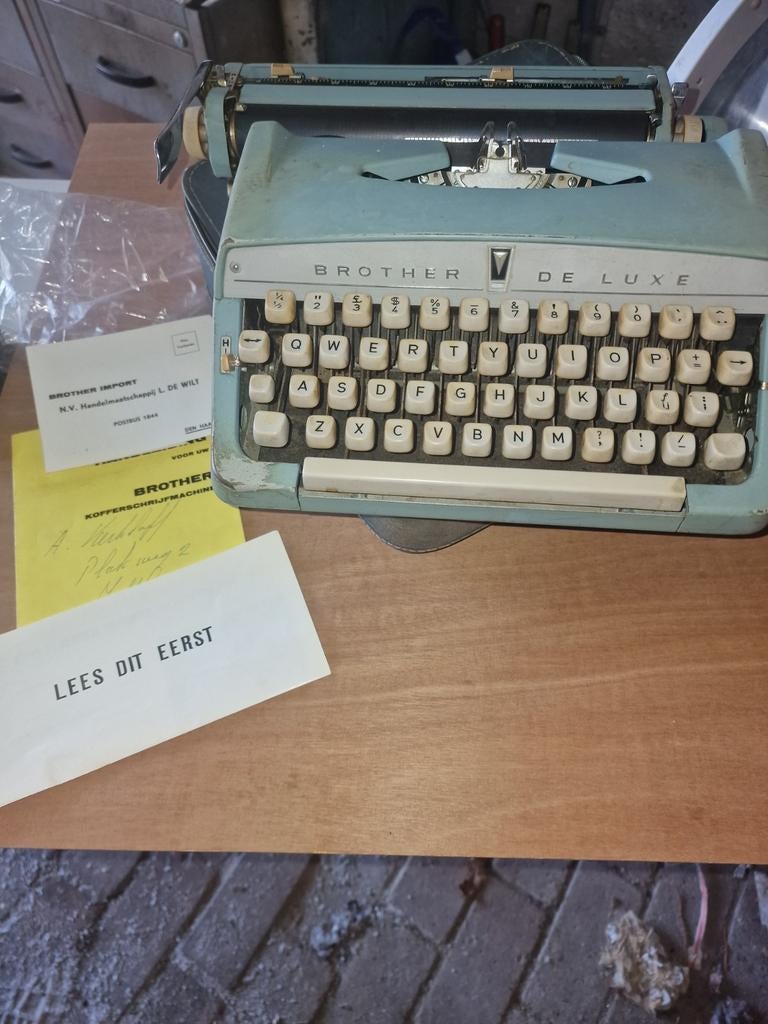 Antieke typemachine brother, Ophalen