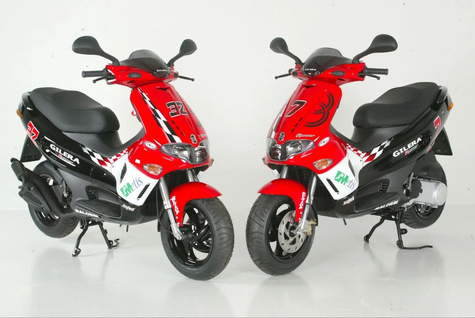 GEZOCHT nieuw hobby project gezocht zip 2t of runner 2t, Fietsen en Brommers, Scooters | Piaggio, Ophalen, Zo goed als nieuw, Tweetakt