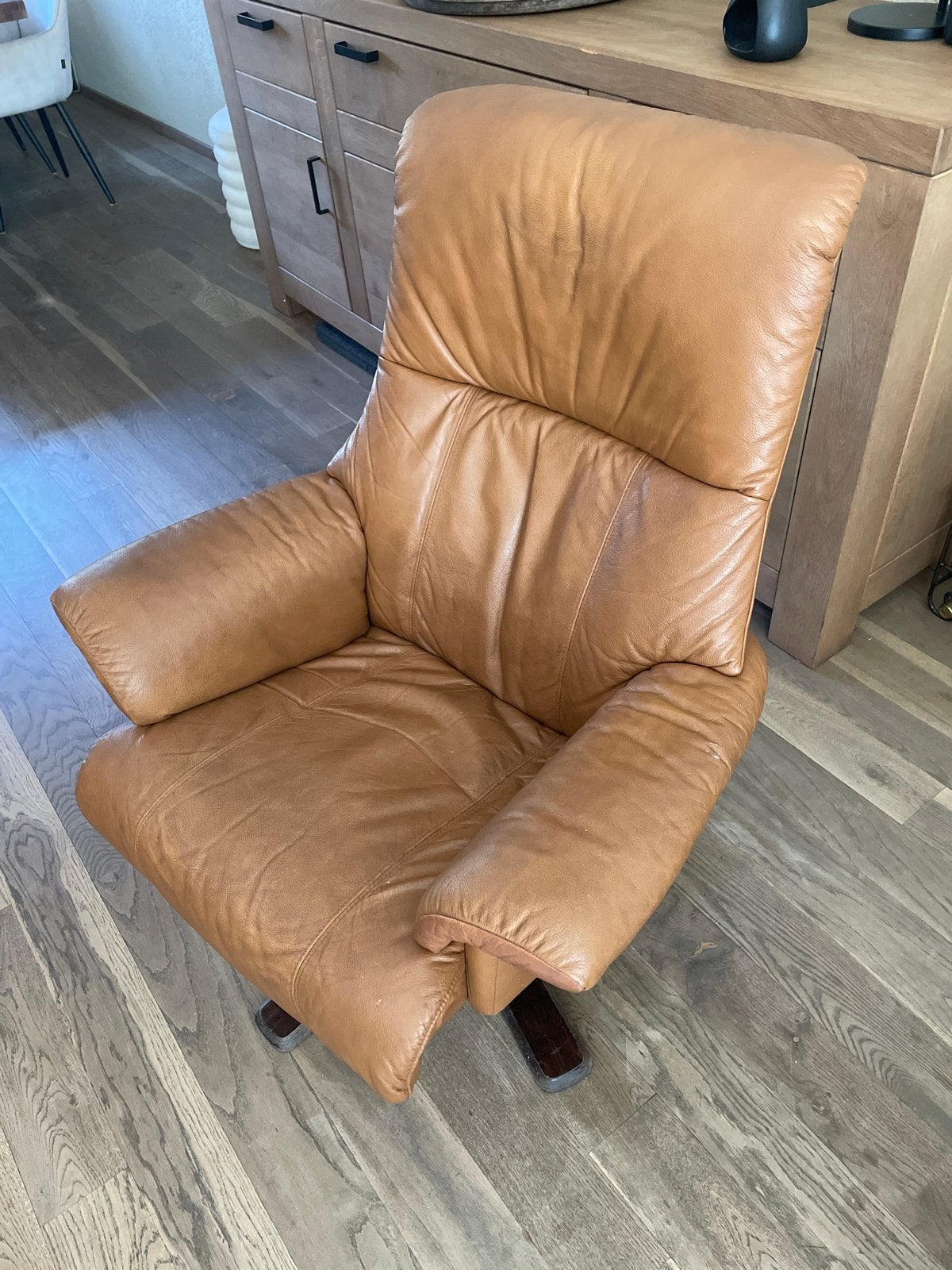 Leren fauteuil Hjort Knudsen - Comfortabel en stijlvol, Huis en Inrichting, Fauteuils, Ophalen, Gebruikt, Leer, 75 tot 100 cm