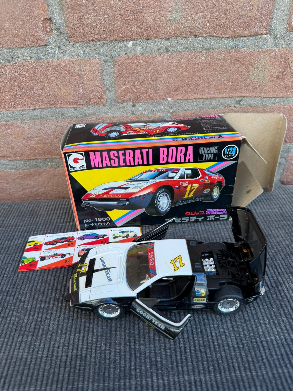 1:28 Eidai Grip Maserati Bora # 17, Ophalen of Verzenden, Zo goed als nieuw, Auto
