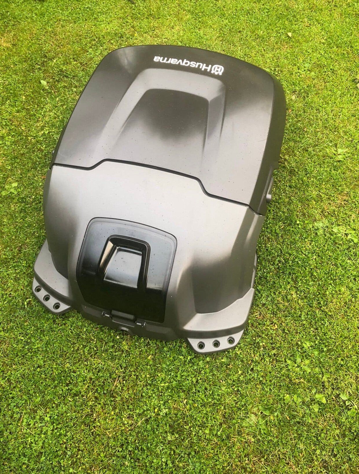 Afdak / garage voor Husqvarna 305 / 310 / 315 robotmaaier, Ophalen of Verzenden, Husqvarna, *, *