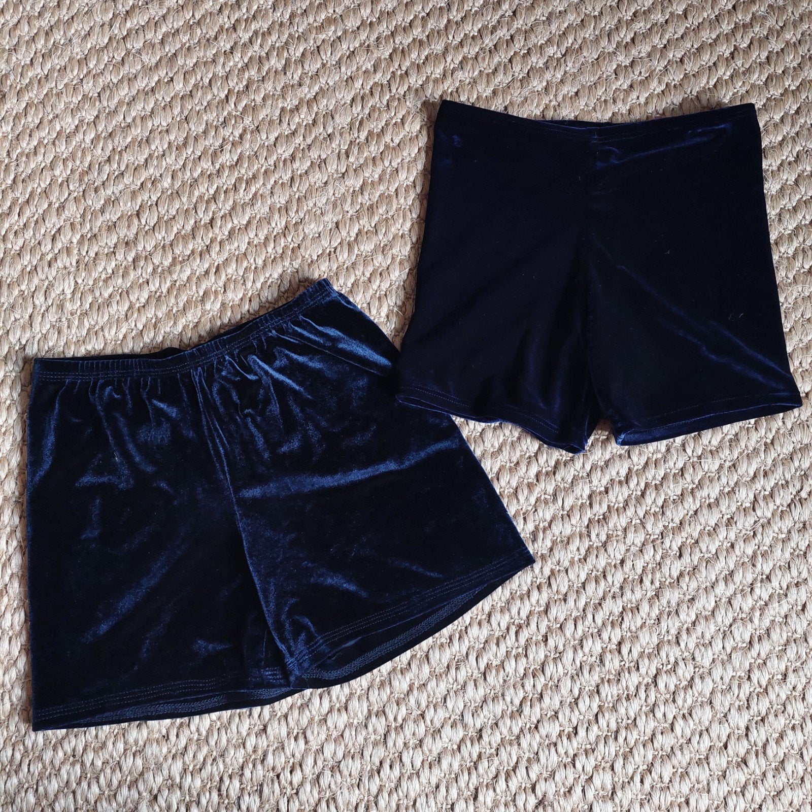 velours turnbroekje, Gebruikt, Blauw, Turnbroekje, Kindermaat 122 t/m 140