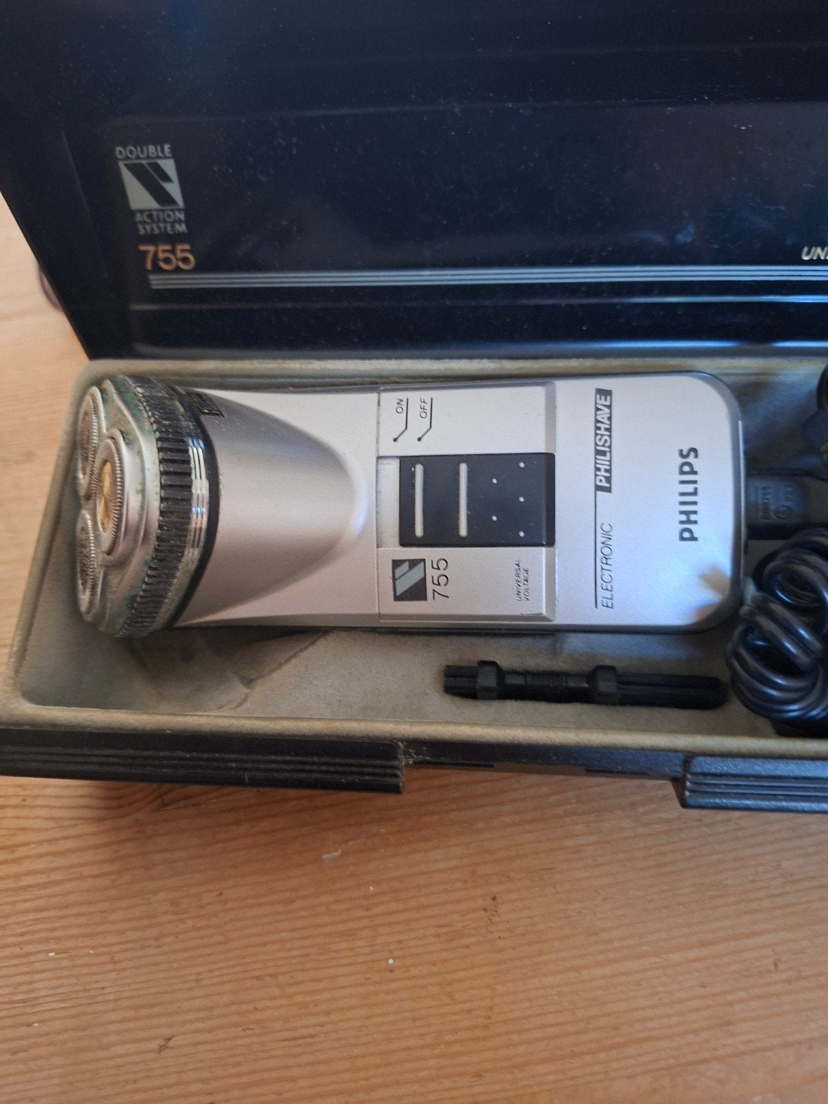 Philips Philishave 755 Scheerapparaat met dubbel actiesystem, Ophalen of Verzenden, Gebruikt, Scheren en Epileren