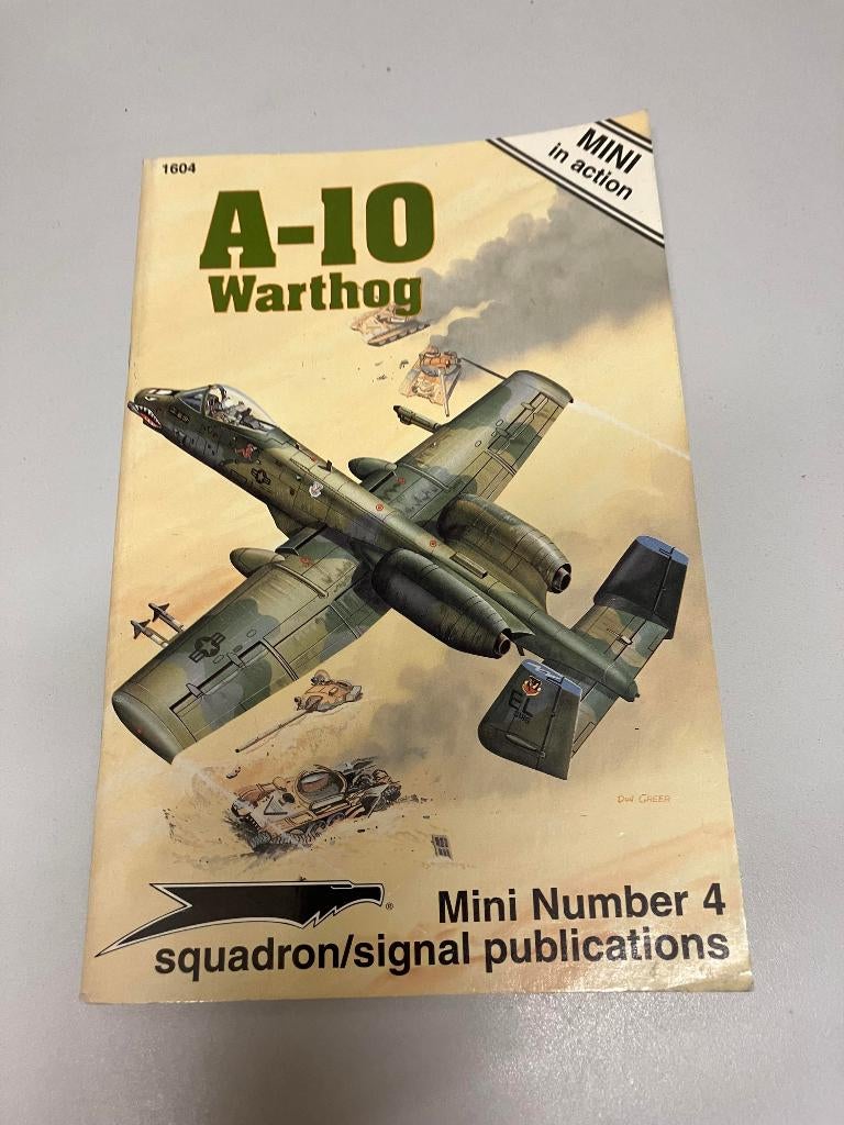 A 10 Warthog Squadron Signal Mini in Action, Ophalen of Verzenden, 1945 tot heden, Gelezen, Luchtmacht