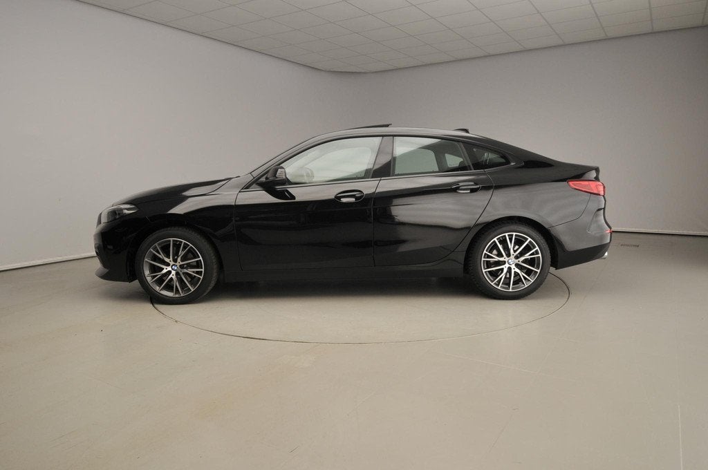 BMW 2 Serie Gran Coupe 218i | LED | Navigatie | Schuifdak |, Auto's, BMW, 12 maanden, Gebruikt, Euro 6, Zwart