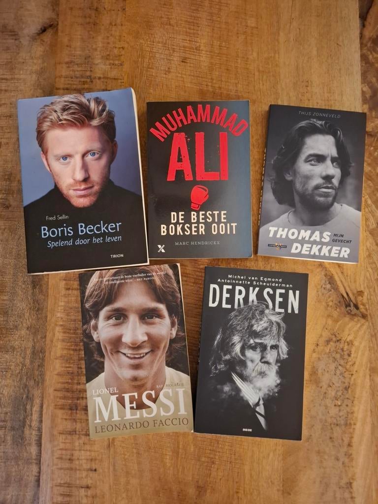 5 sportboeken paperback: Messi, Ali, Becker, Dekker, Derksen, Ophalen of Verzenden, Gelezen, Diverse auteurs, Balsport