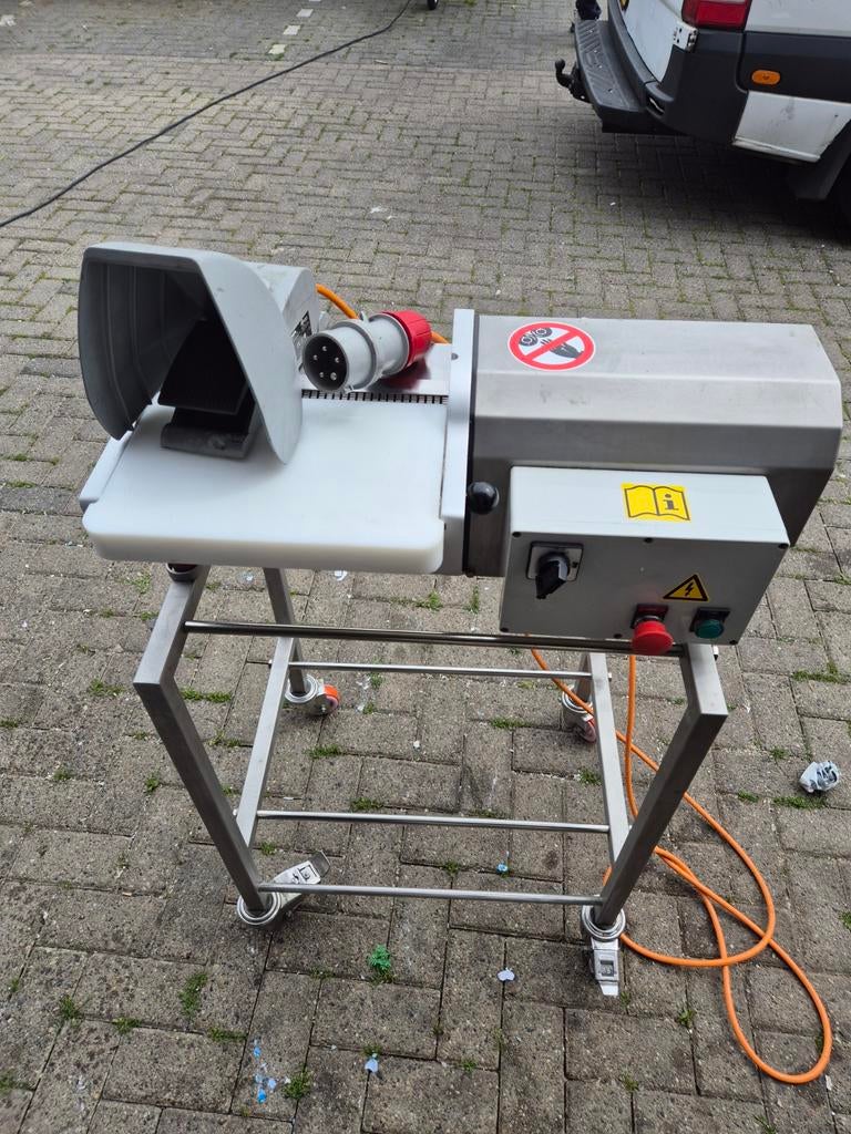Professionele Ontvelmachine op Verrijdbare Onderstel, Ophalen