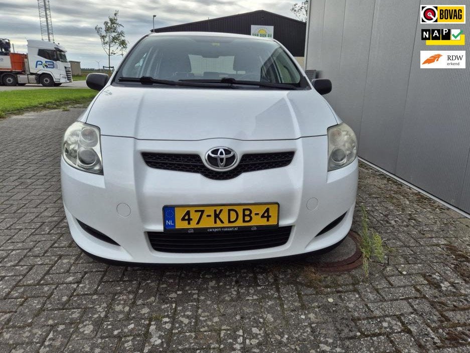 Toyota Auris 1.6 Comfort. Airco Cruise Trekhaak, Auto's, Voorwielaandrijving, Gebruikt, 4 cilinders, Verwarmde buitenspiegels