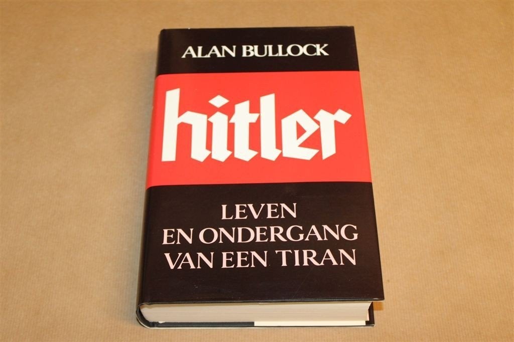 Hitler Leven en Ondergang — Bullock, Biografie & Fotos, Ophalen of Verzenden, Tweede Wereldoorlog, Zo goed als nieuw, Overige onderwerpen