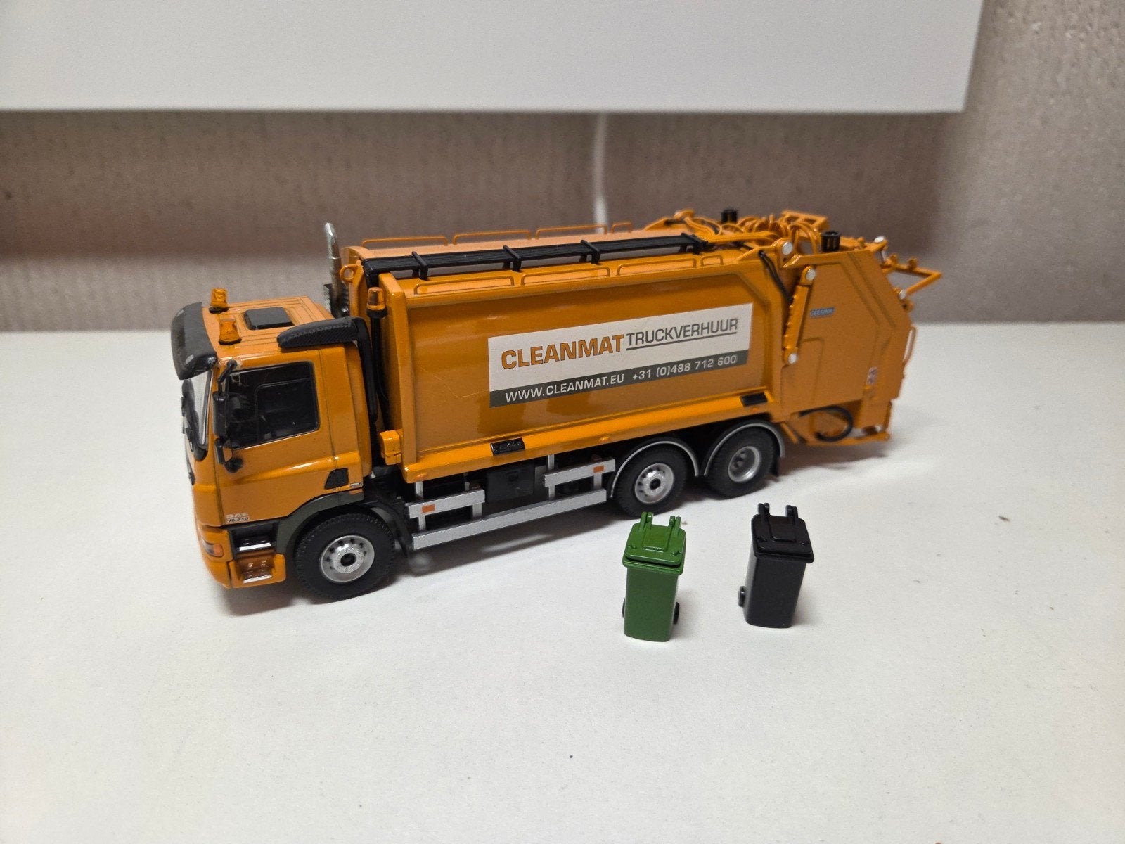 Tekno DAF CF Cleanmat vuilniswagen, Ophalen of Verzenden, Zo goed als nieuw, Bus of Vrachtwagen, Tekno