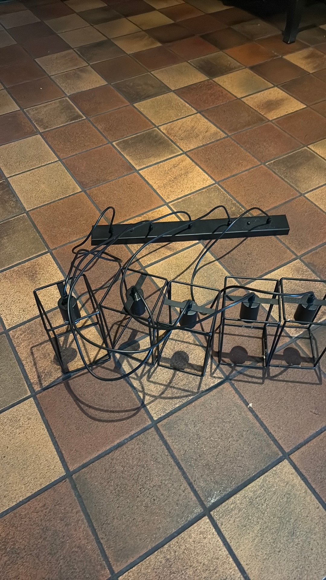 Hanglamp mat zwart, Ophalen of Verzenden, Zo goed als nieuw, Metaal, 5 tot 15 flessen