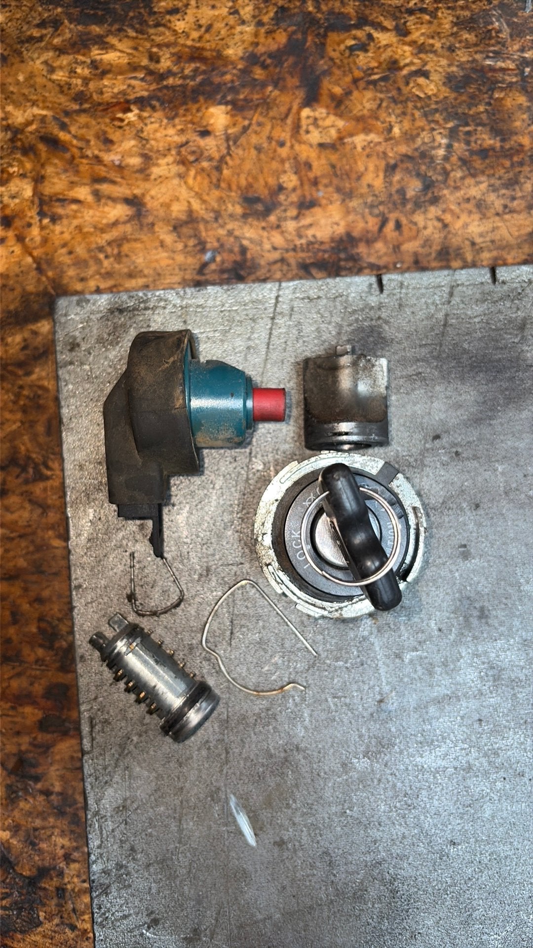 Piaggio zip contactslot set, Ophalen of Verzenden