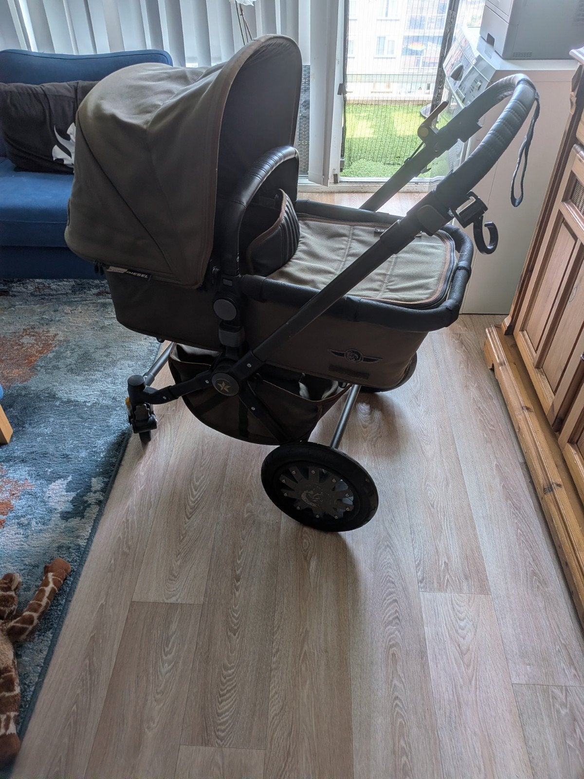 Bugaboo Diesel kinderwagen  kleur legergroen -, Ophalen, Zo goed als nieuw, Bugaboo, Verstelbare duwstang