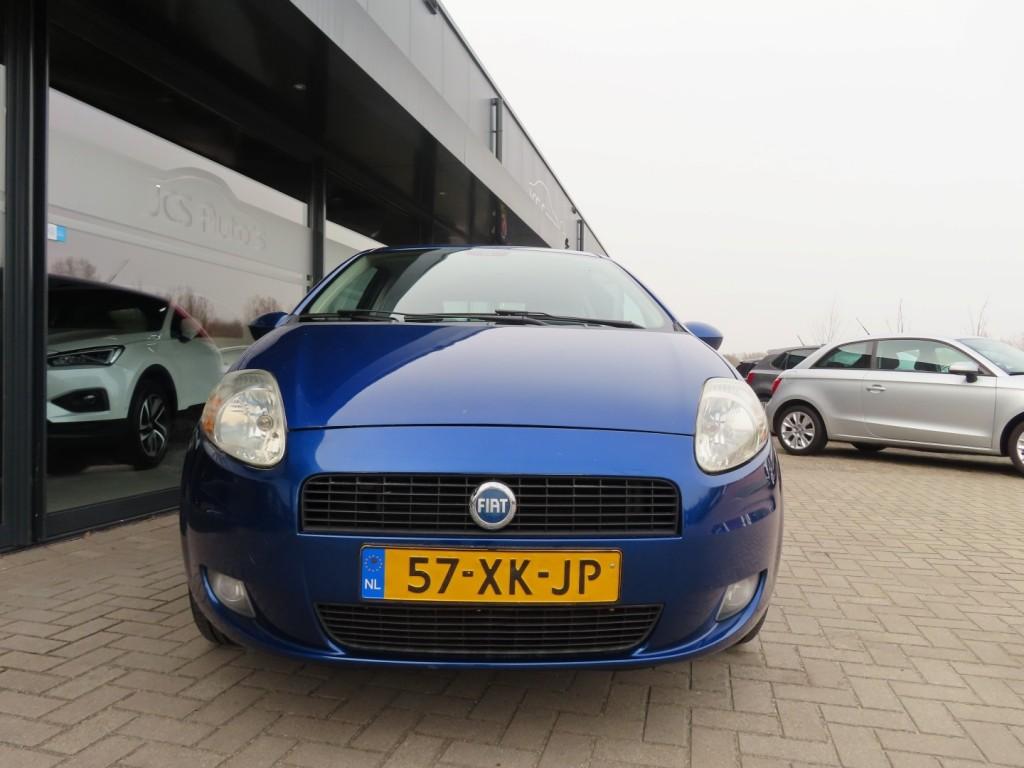 Fiat GRANDE PUNTO 1.4 Dynamic Airco Cruise Licht Metaal 2007, Auto's, Fiat, Voorwielaandrijving, 4 cilinders, Grande Punto, Origineel Nederlands
