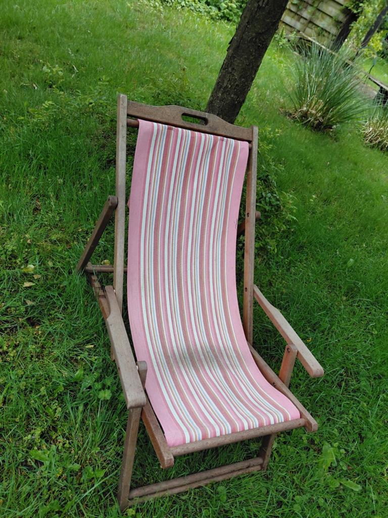 Vrolijke strandstoel, Tuin en Terras, Ophalen of Verzenden, Gebruikt, Hout
