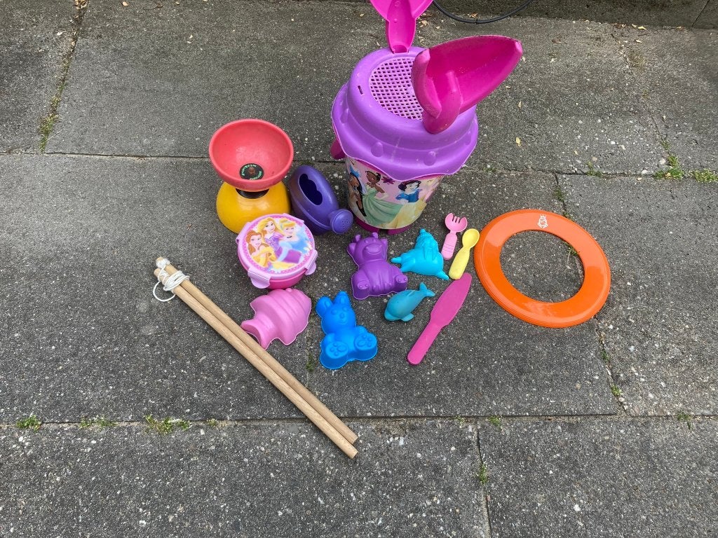 Disney prinsessen emmer schepjes vormpjes strand set!, Ophalen of Verzenden, Zo goed als nieuw