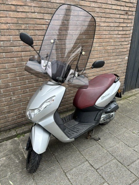 Peugeot Kisbee scooter, Ophalen, Gebruikt, Overige modellen, 49 cc