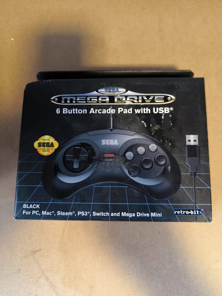 Retro-Bit SEGA Mega Drive Mini 6-Button USB Controller, Spelcomputers en Games, Ophalen of Verzenden, Nieuw, Met 1 controller