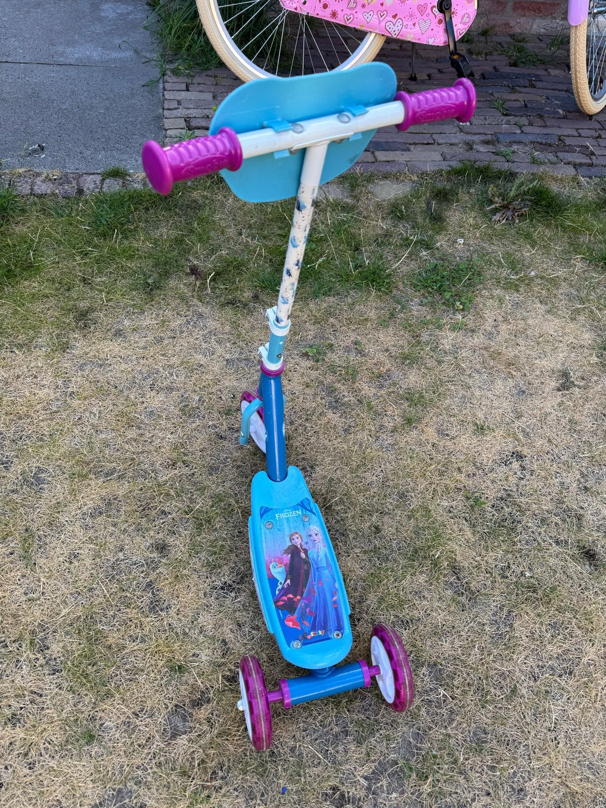 Frozen kinderstep met 3 wielen, Fietsen en Brommers, Steps, Ophalen, Gebruikt, Gewone step