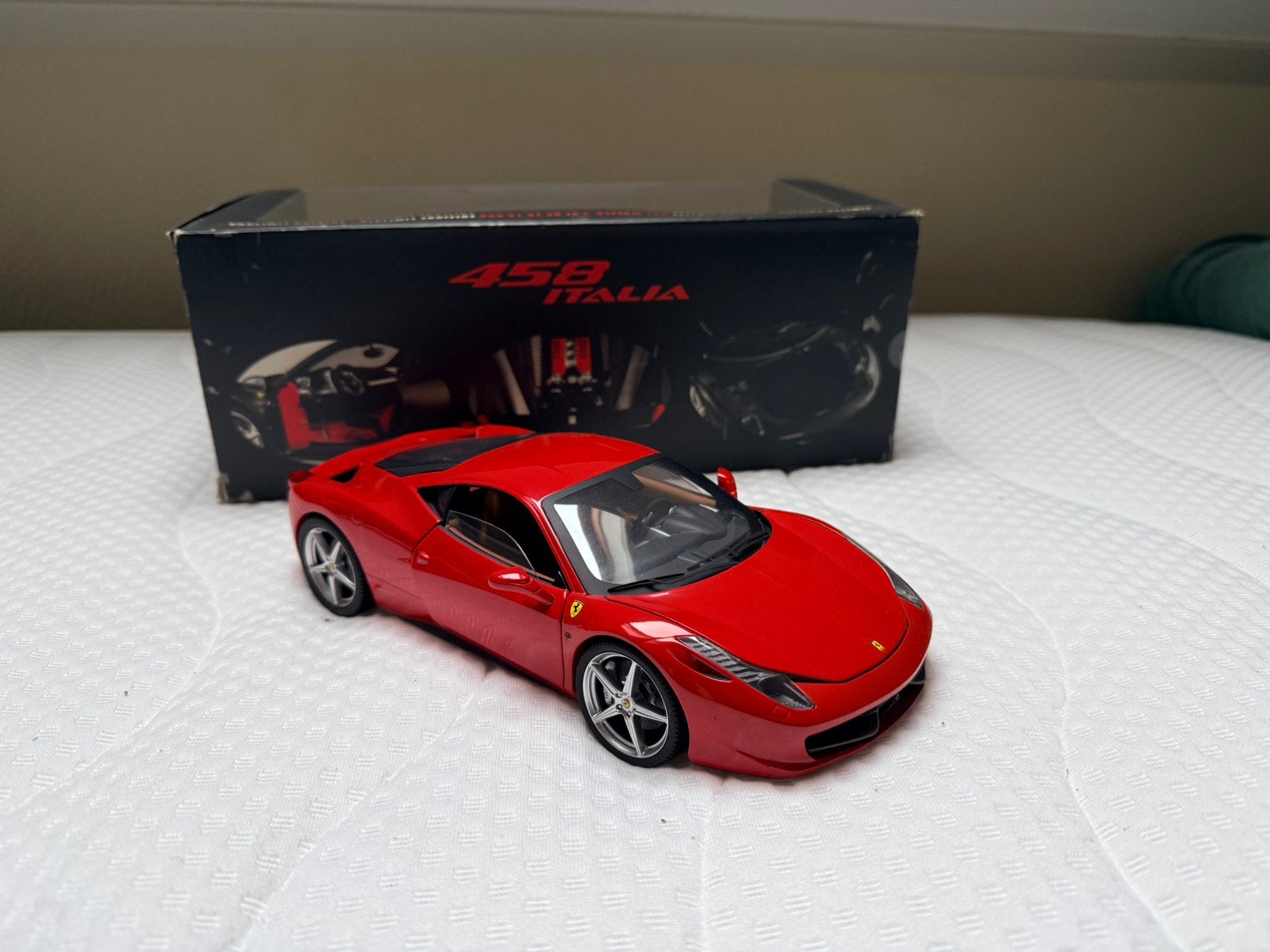 Hot Wheels Elite - Ferrari 458 Italia 1:18, Ophalen of Verzenden, Zo goed als nieuw, Auto, Hot Wheels