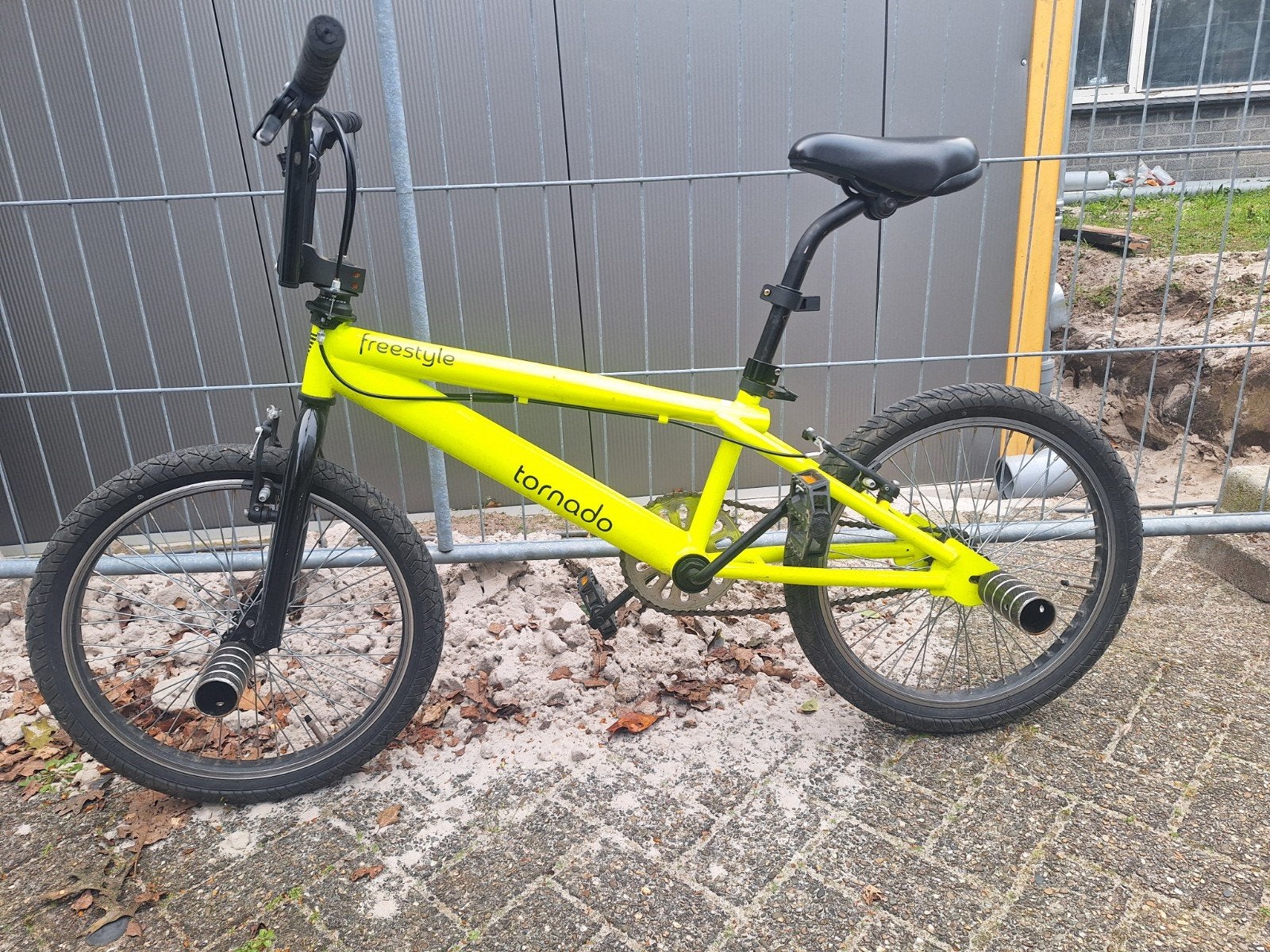 Stuntfiets Freestyle Tornado - Geel/Zwart, Ophalen, Gebruikt, Staal, Velgrem
