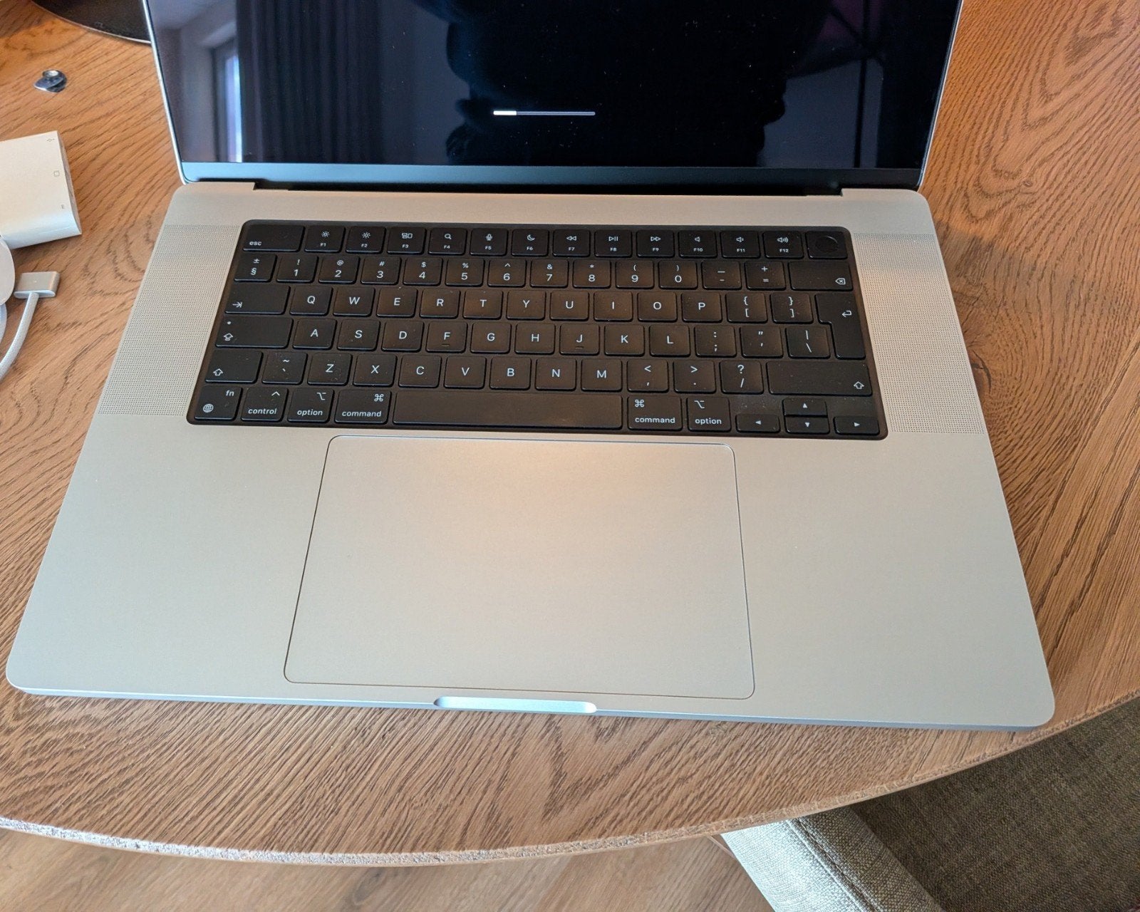 Foto 4 van Apple MacBook Pro 16" M4 Pro, 1TB, 48GB RAM, Zilver