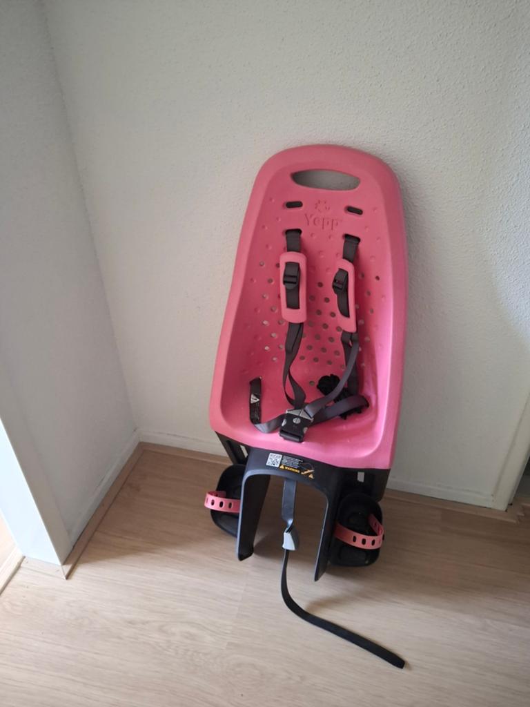 Yepp achterzitje als nieuw opsturen mogelijk, Achterzitje, Voetsteuntjes, Yepp, Ophalen of Verzenden