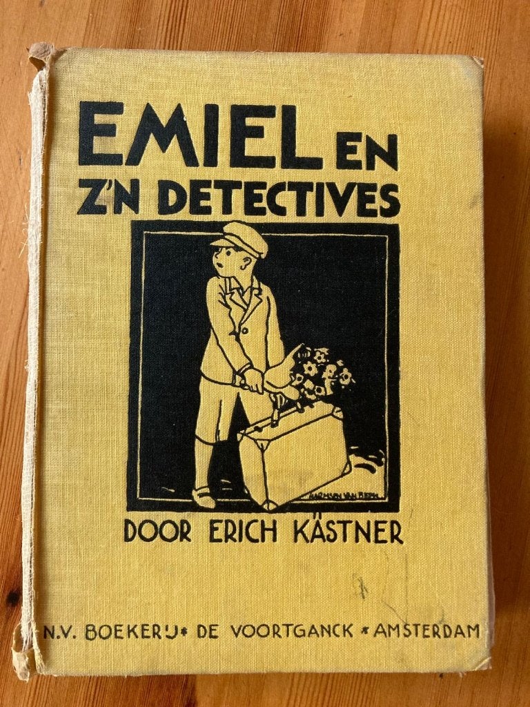 Emiel en z'n detectives - Erich Kästner - Eerste druk 1930, Gelezen, Erich Kästner, Ophalen of Verzenden, Fictie