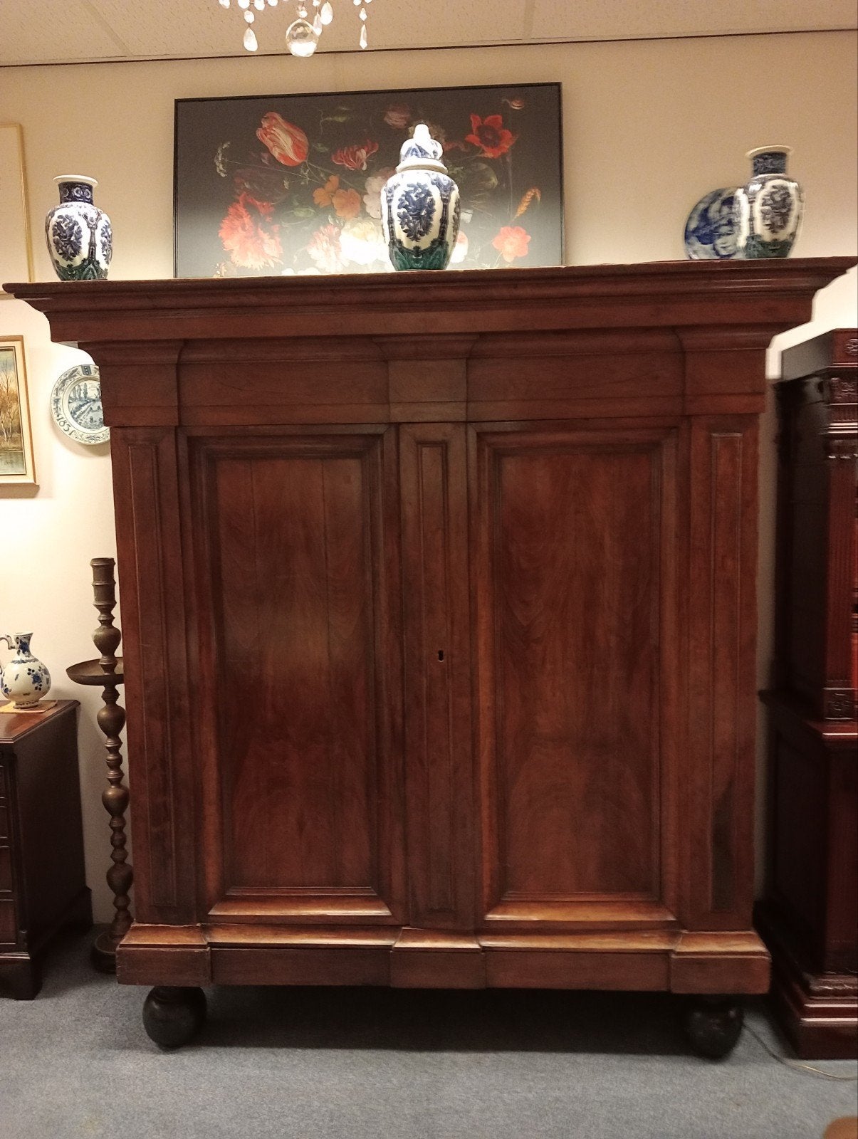 Antieke mahoniehouten pastoors kast in zeer goede staat, Antiek en Kunst, Ophalen of Verzenden
