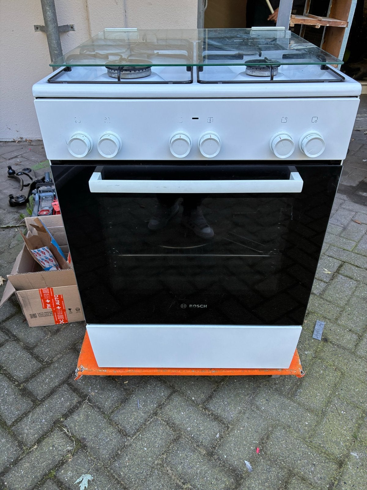 Bosch Vrijstaand Gasfornuis met Oven - Wit, Ophalen, Gebruikt, Hete lucht, 60 cm of meer