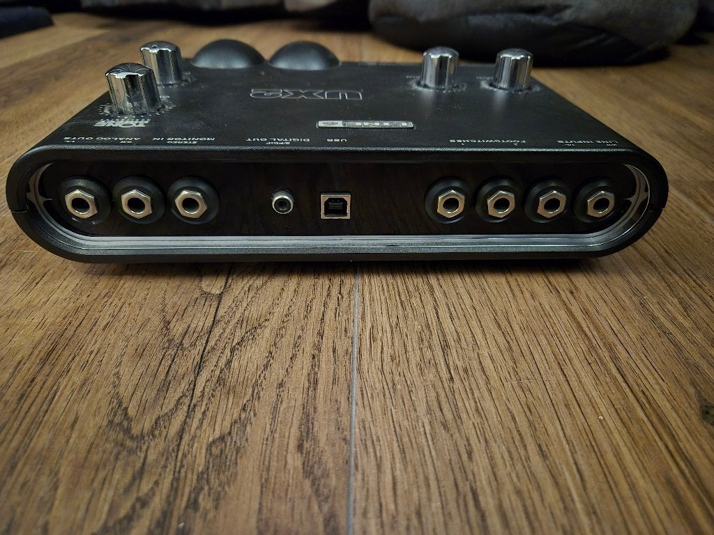 Line 6 UX2 Tone Direct MIDI interface, Muziek en Instrumenten, Midi-apparatuur, Ophalen of Verzenden, Zo goed als nieuw