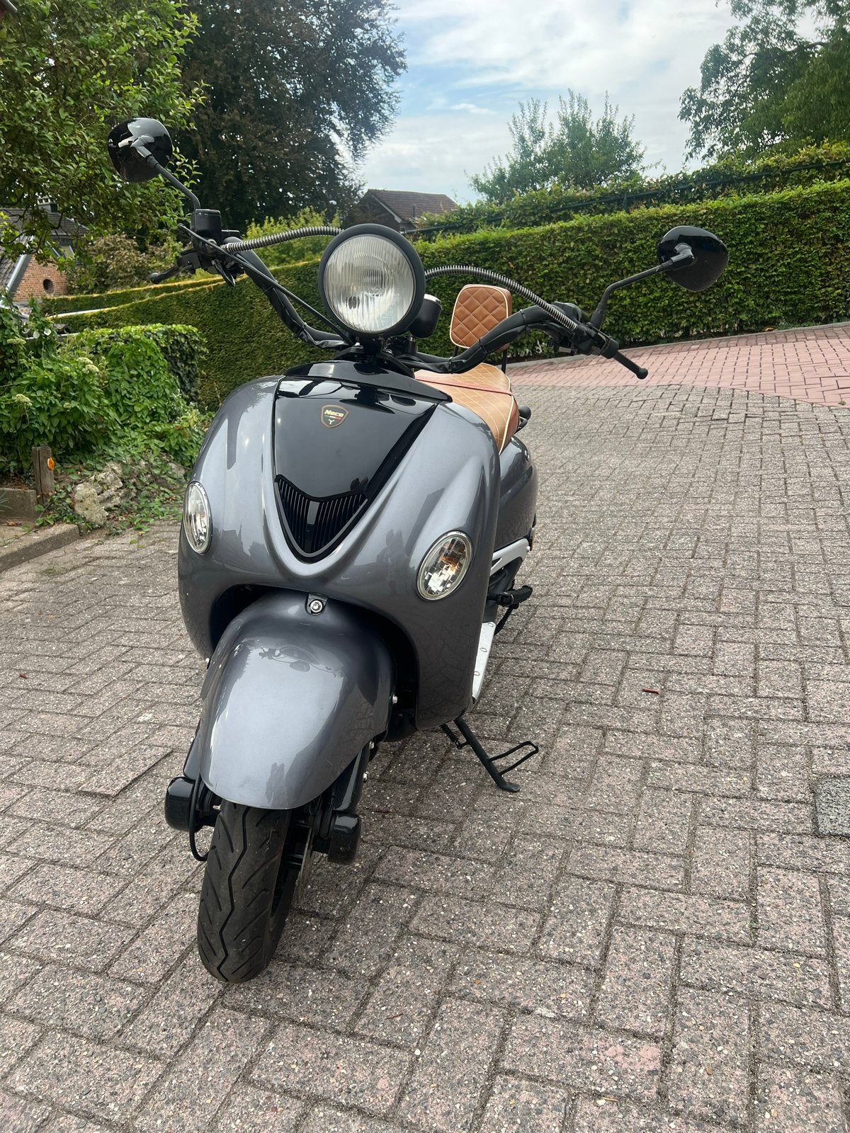 Foto 5 van Neco Borsalino 50 Scooter - Grijs, 2 Zitplaatsen