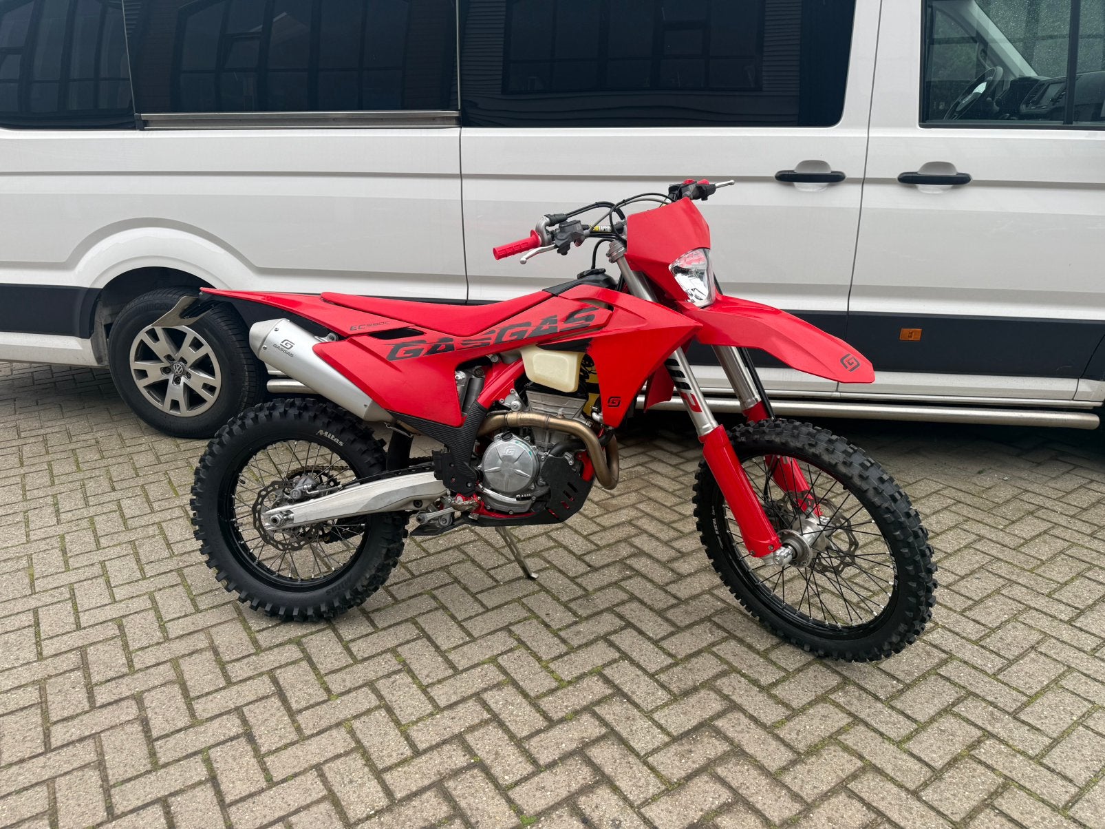 Gasgas 350 enduro 2024 , 17 uur . In mooie staat, Particulier, Enduro, 1 cilinder, 300 cc