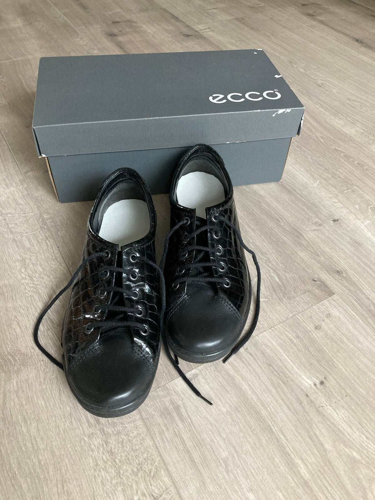 Ecco Soft 2.0 damessneakers zwart lakleer maat 39, Ophalen of Verzenden, Zo goed als nieuw, Zwart, Sneakers of Gympen