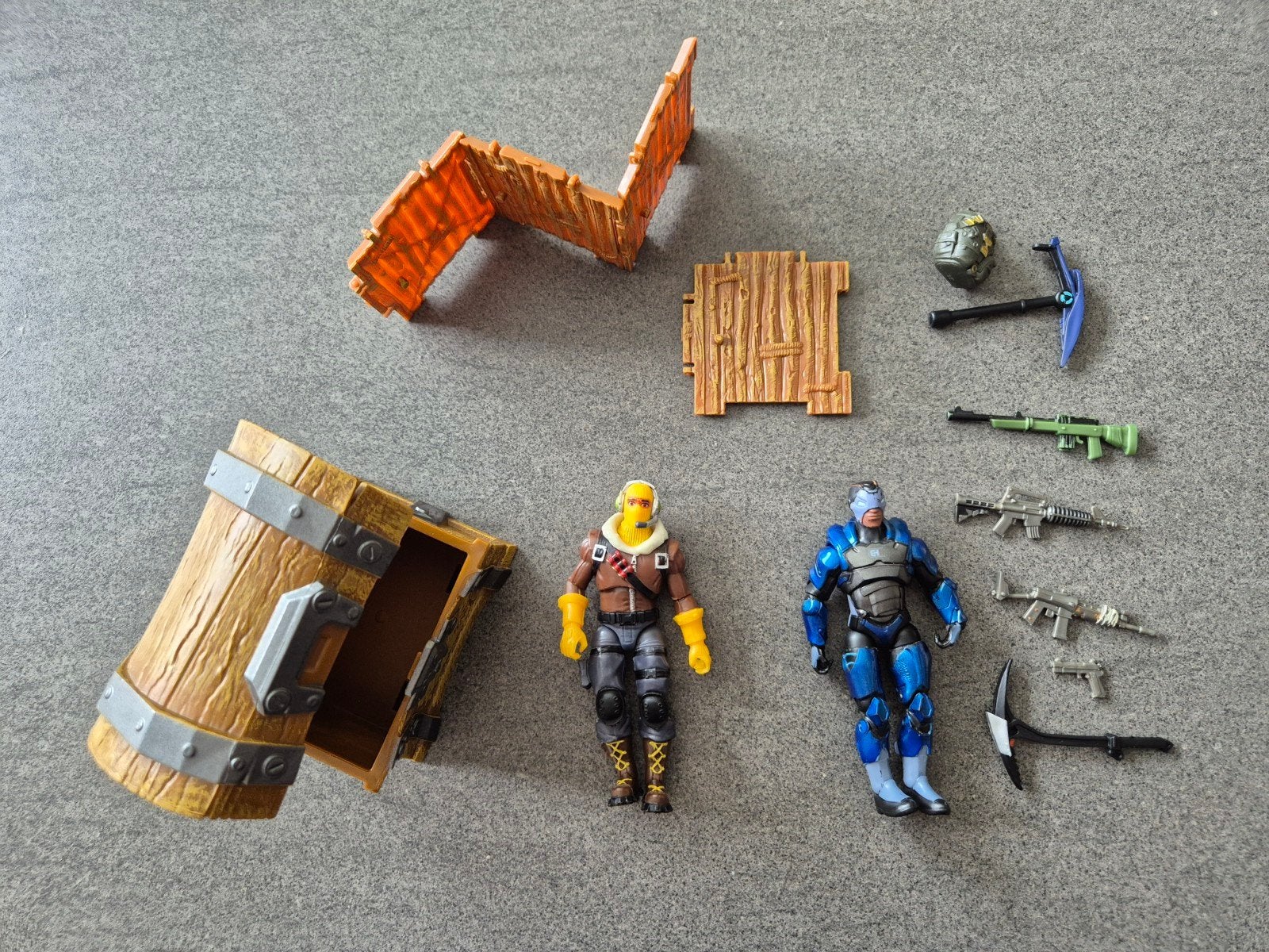 Fortnite skins kist wapens figuren speelset, Ophalen, Gebruikt, Jongen of Meisje
