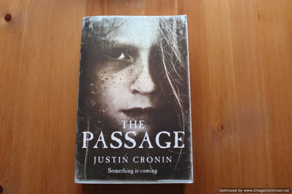 Justin Cronin - The Passage, Boeken, Ophalen of Verzenden, Gelezen