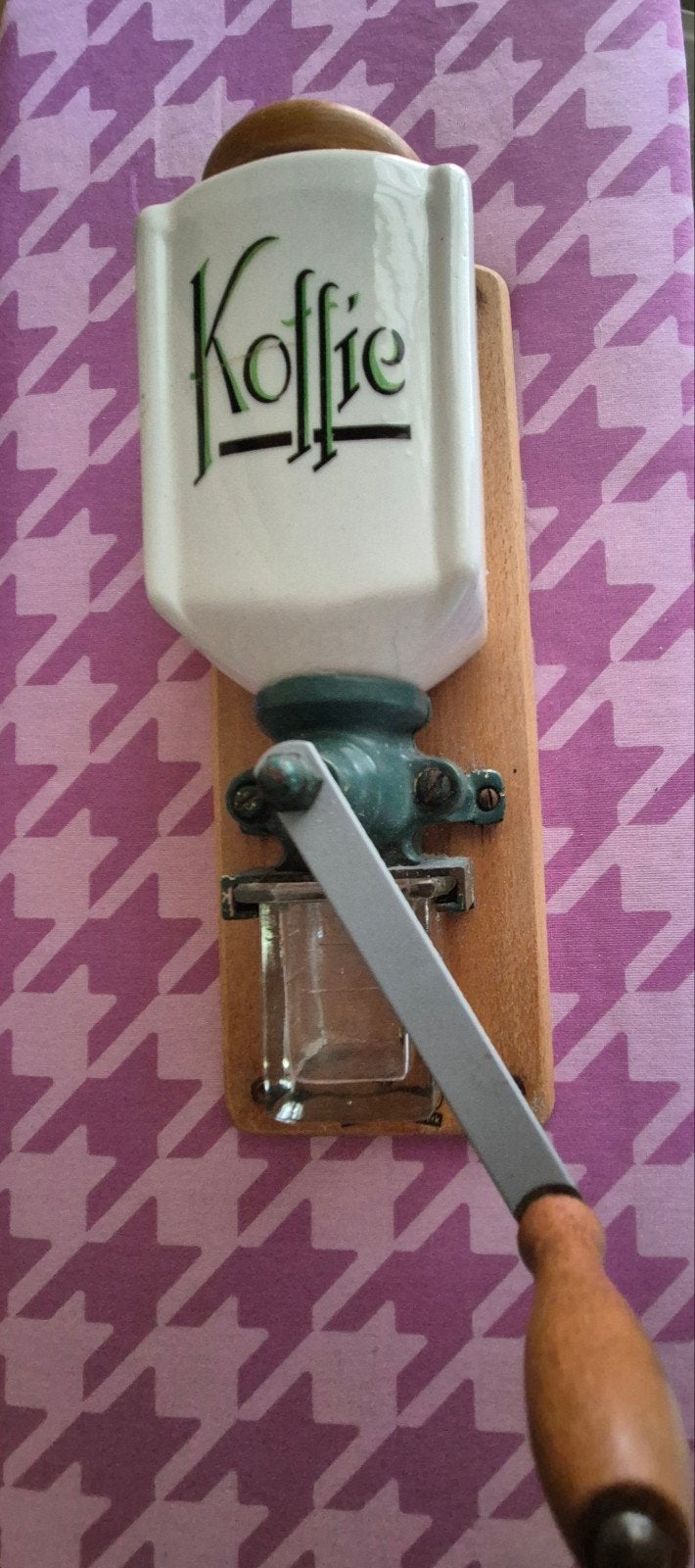 Vintage B.C. Koffiemolen - Wandmodel, Antiek en Kunst, Antiek | Keukenbenodigdheden, Ophalen of Verzenden
